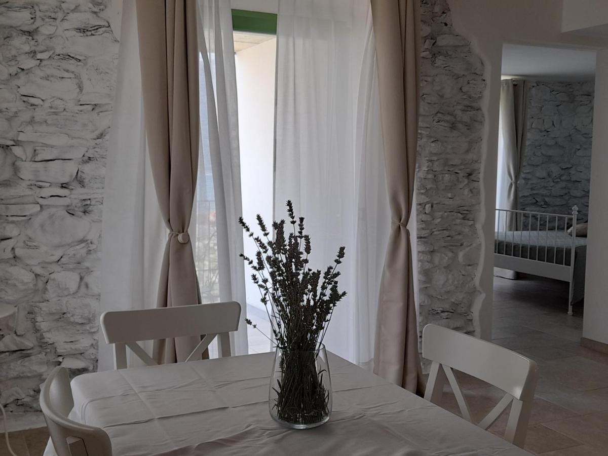 Ape Bianca - Appartamento Rosmarino Colico Exteriér fotografie