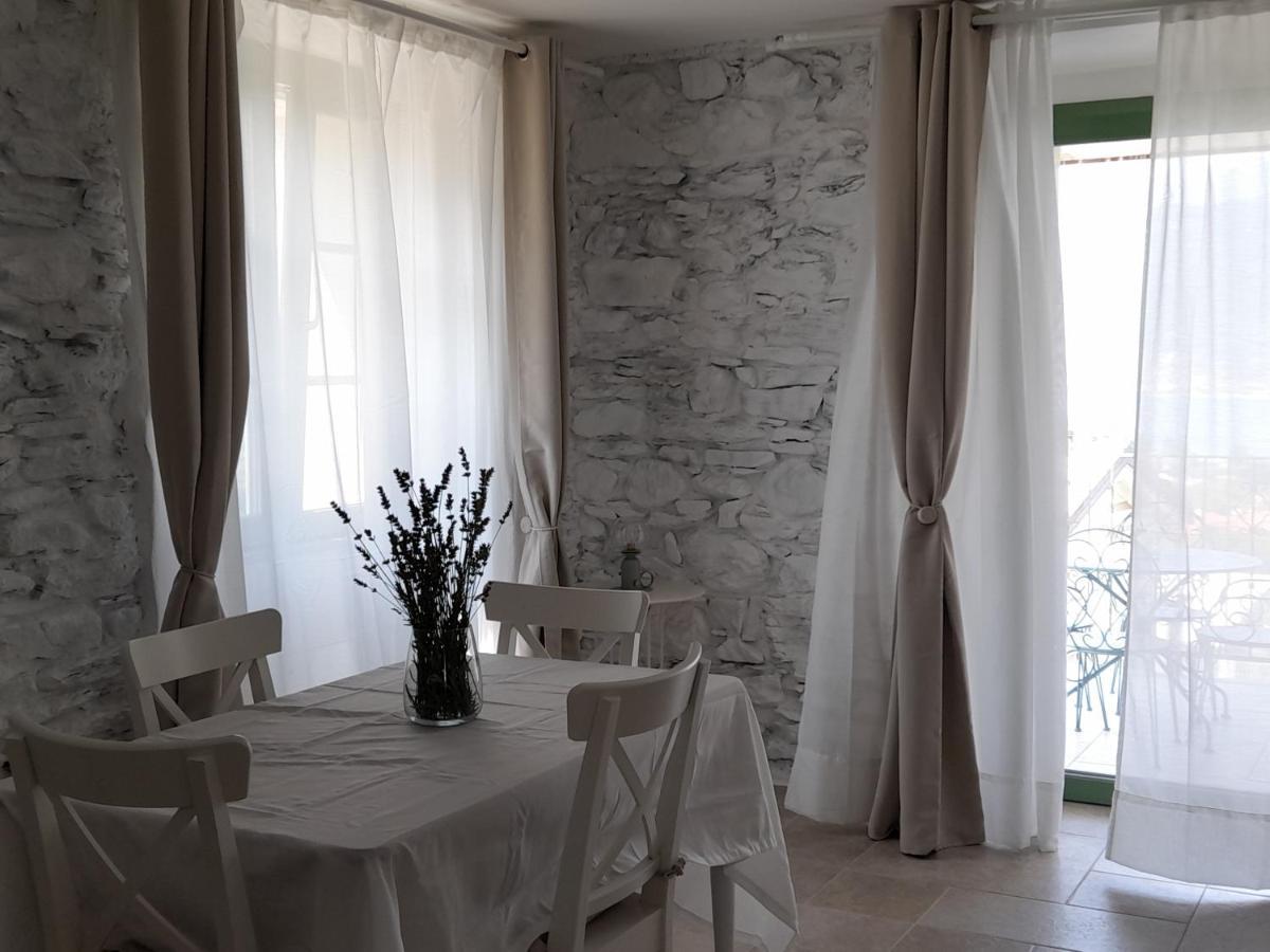 Ape Bianca - Appartamento Rosmarino Colico Exteriér fotografie